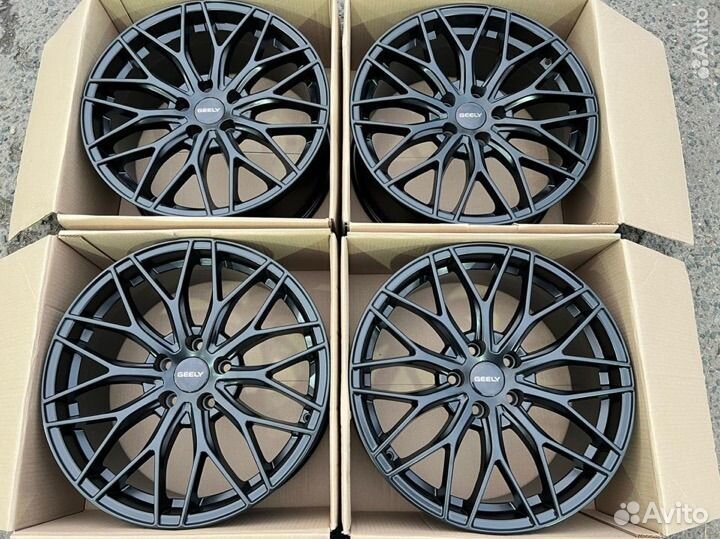 Новый комплект литых дисков r18 на Gelly