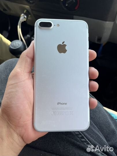 Телефон iPhone 7 plus