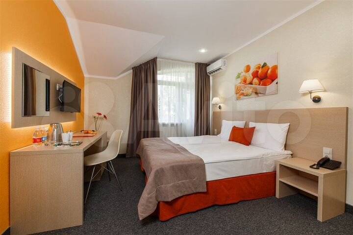Гостиница, 3500 м²