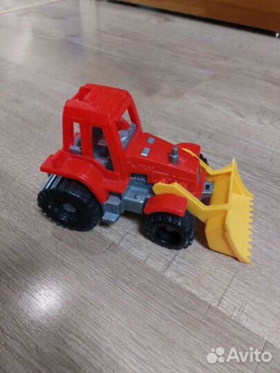 Детский трактор