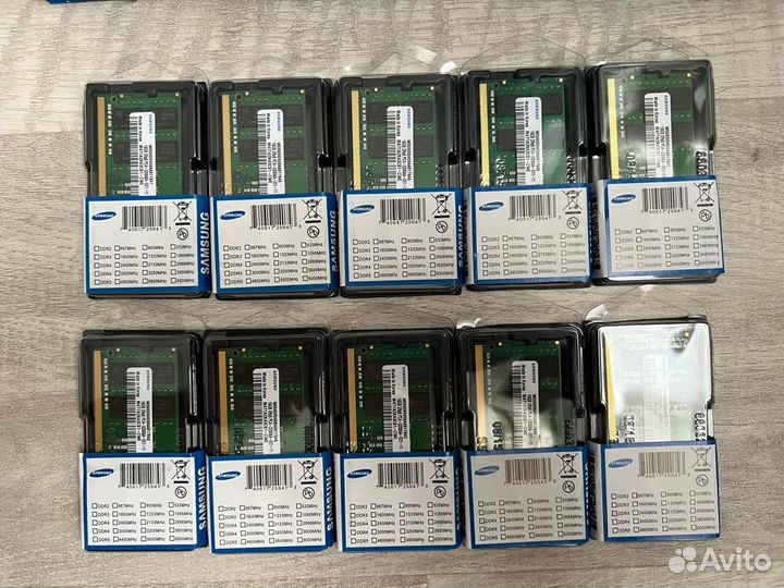 Samsung 32Гб (16Gb + 16Gb) DDR4 PC4 3200 Mhz новая