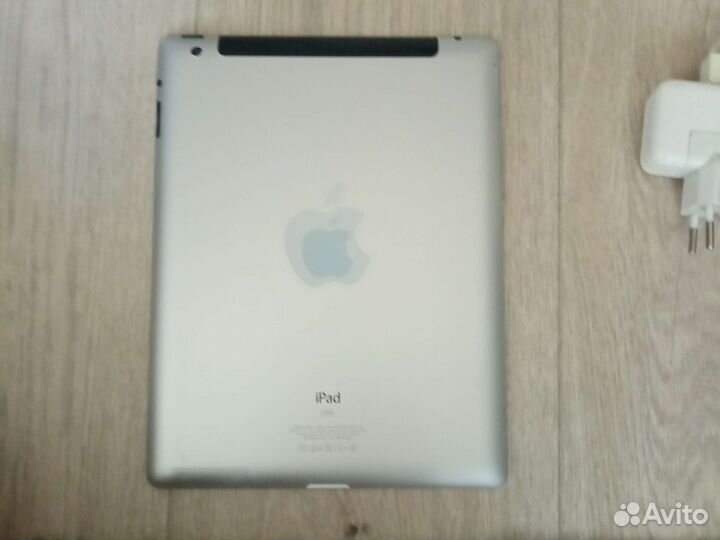 Планшет iPad 4