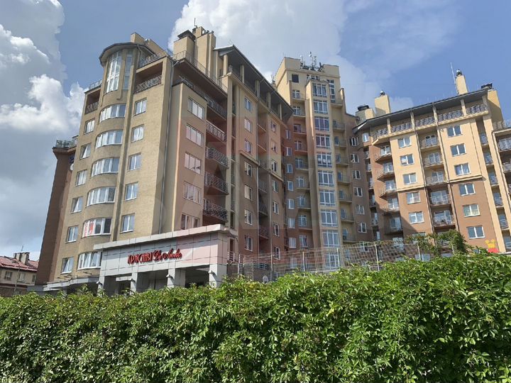 4-к. квартира, 153,5 м², 3/10 эт.