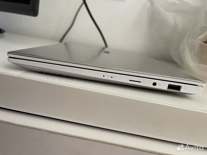 Asus vivobook s13
