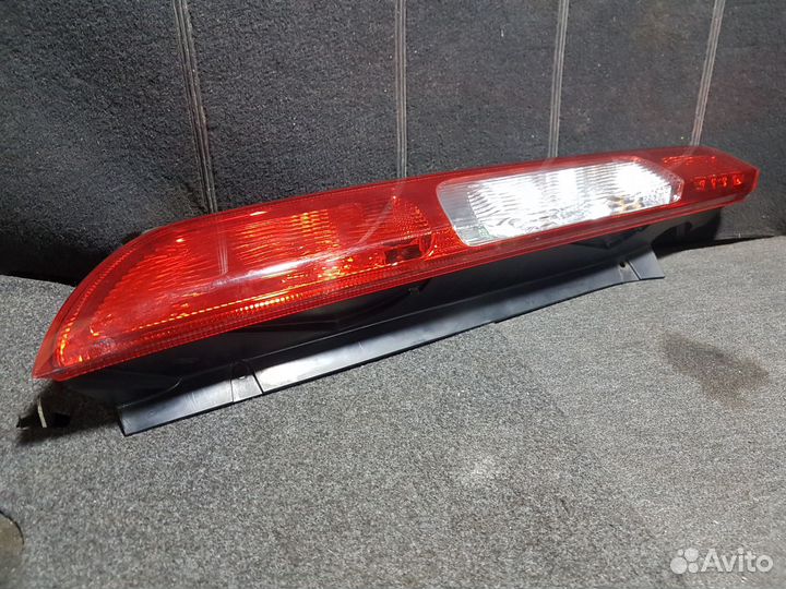 Фонарь задний ford focus 2 дорестайлинг