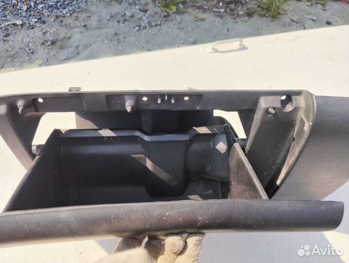 Бардачок nissan maxima A33