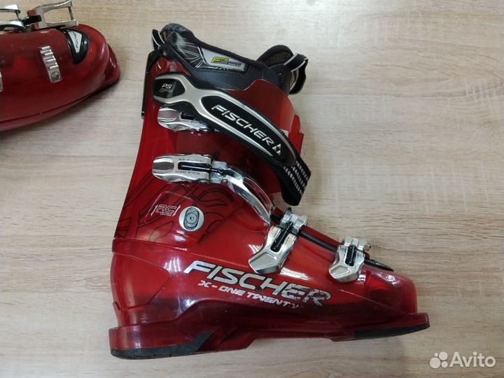 Горнолыжные ботинки fischer 27.5 см (42 размер)