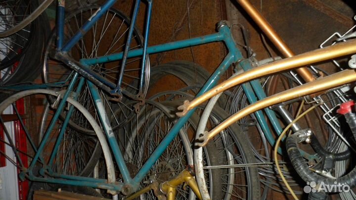 Коллекция изделий харьковского вз \хвз\