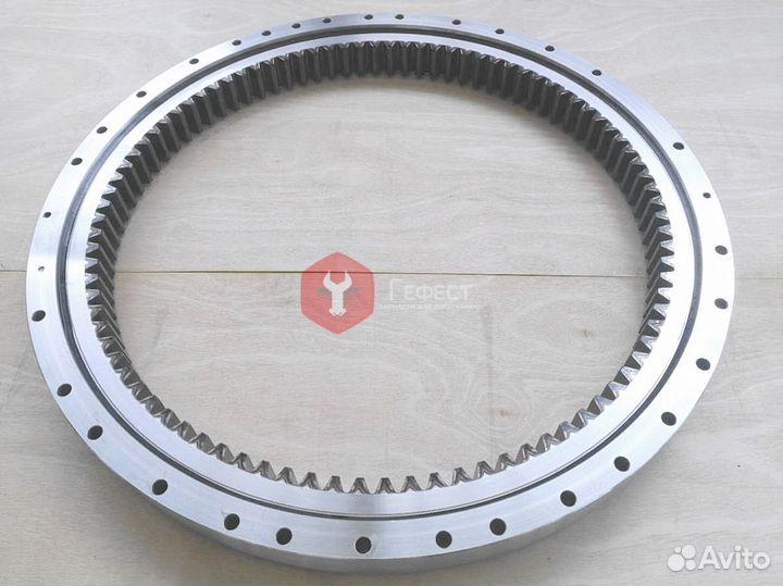 Опорно-поворотный круг Hyundai R300-9S 81N8-00023