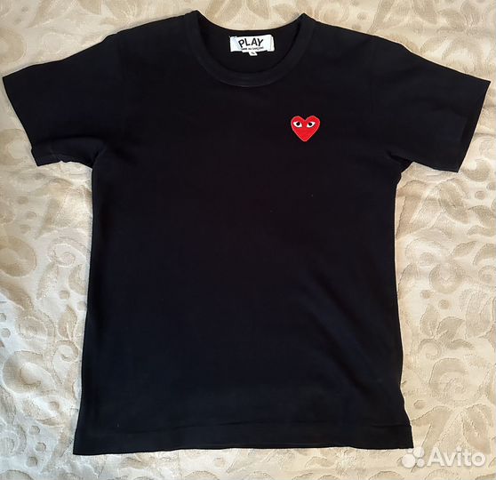 Футболка comme des garcons