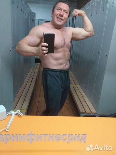 Персональный тренер, инструктор тренажёрного зала