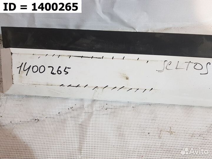 Молдинг двери передней левой Kia Seltos