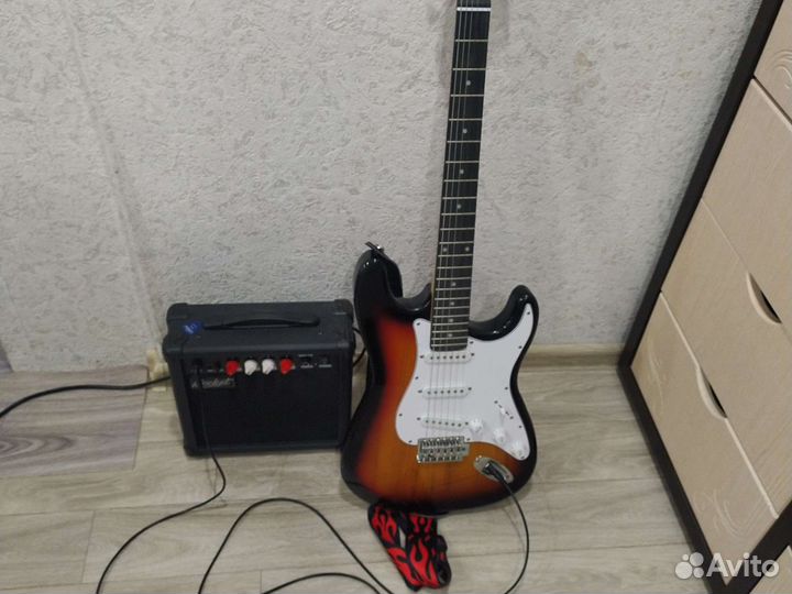 Электро гитара с комбиком