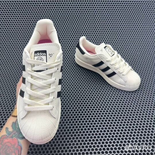 Кроссовки Adidas Superstar