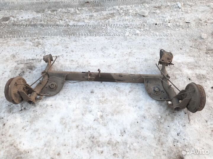 Задняя балка Renault logan 1