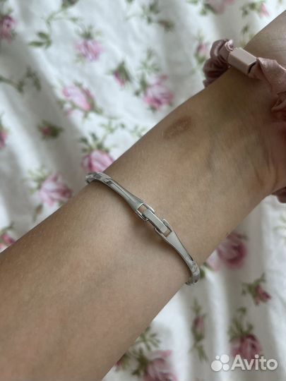 Браслет с бабочками