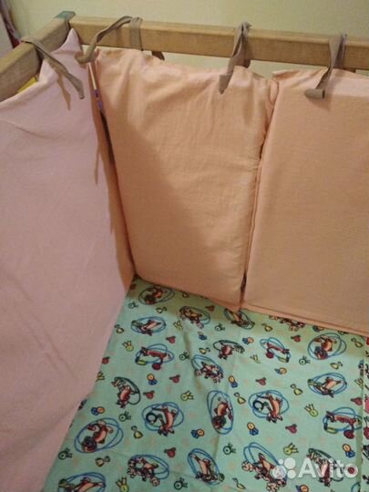 Детская кроватка IKEA с матрасами и бортиками