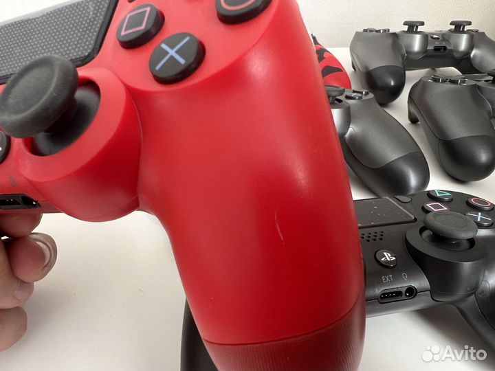 Геймпад Dualshock PS4