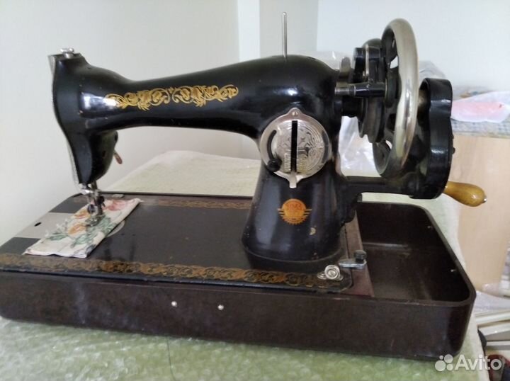 Швейная машинка 