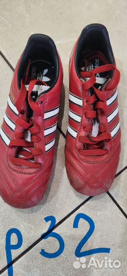 Детские футбольные бутсы