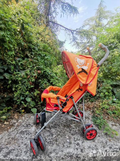 Прогулочная коляска трость