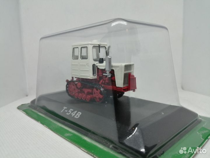 Модель Гусеничный трактор Т-54В «Болгар»