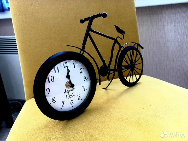 Часы велосипед