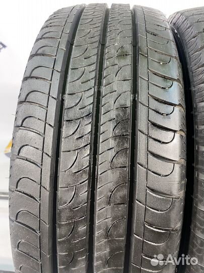 Goodyear EfficientGrip Cargo 215/60 R17C 106T