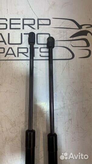 Газовые упоры крышки багажника Honda Cr-V 3 RE5