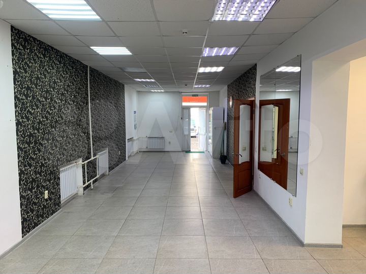 Торговая площадь, 69 м²