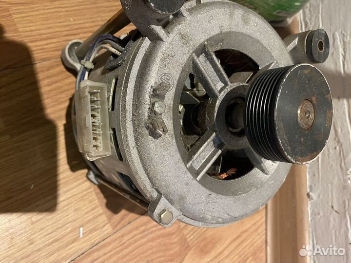 Двигататель стиральной машины