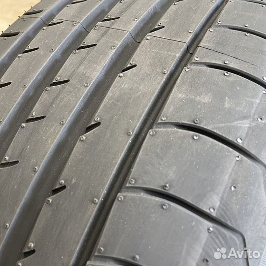 Yokohama Advan Sport V107D 275/50 R20