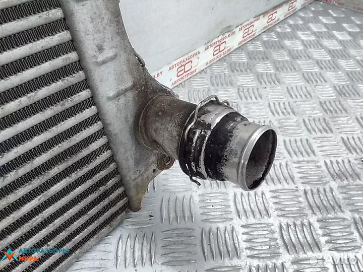 Интеркулер Toyota Avensis 2 (T250) рест. 2007