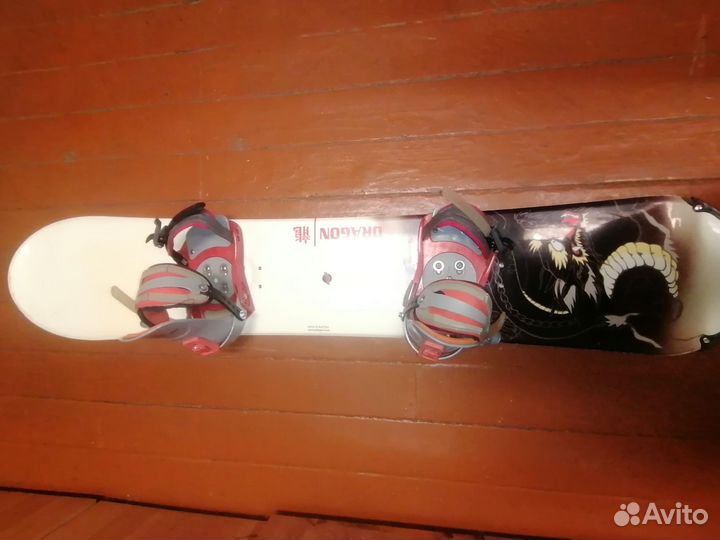 Комплект сноуборд, крепления, ботинки, очки
