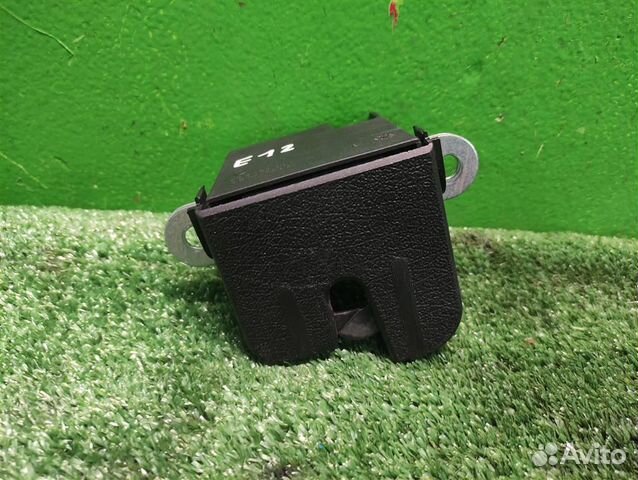 Замок крышки багажника volkswagen Caddy 4 2019