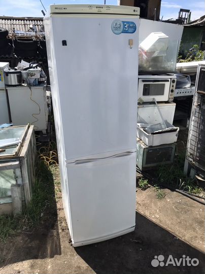 Холодильник LG