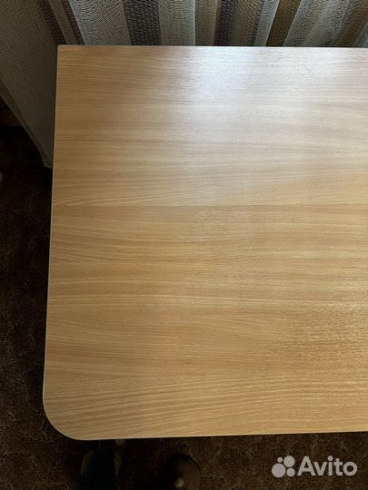 Письменный стол