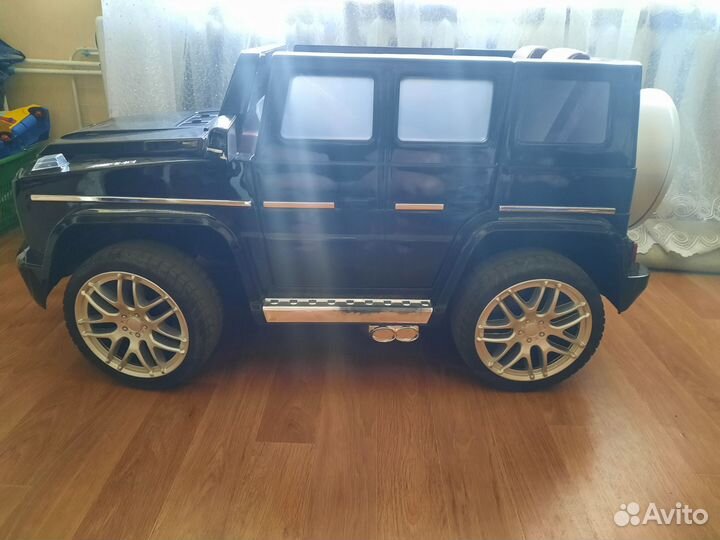 Детский электромобиль mercedes бу