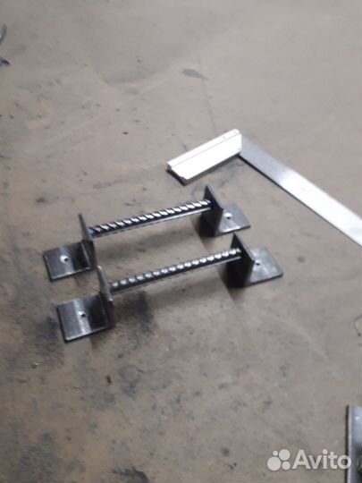 Дверные ручки из арматуры (лофт)