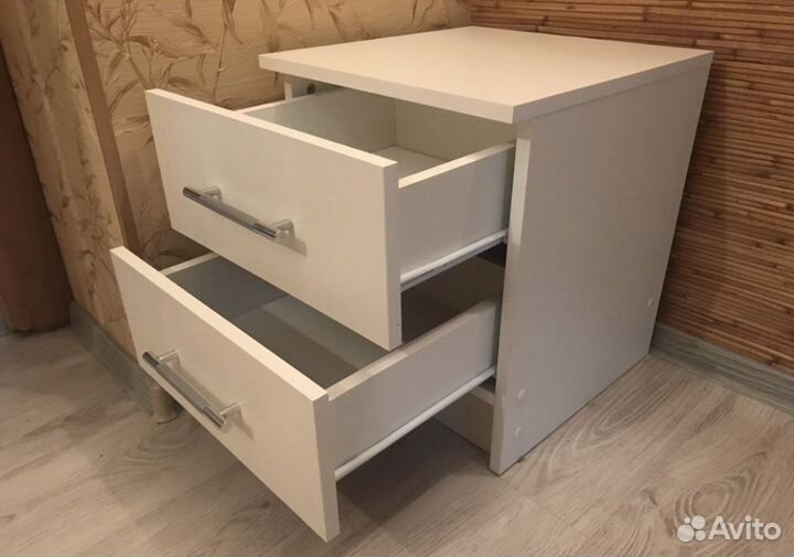 Тумба прикроватная новая