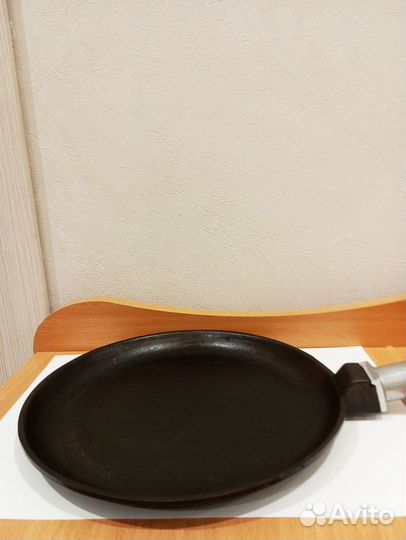 Сковорода блинная чугунная