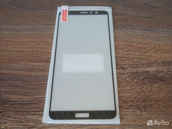 Защитное стекло на Huawei Honor 7x