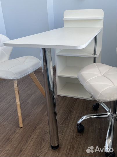 Стол для маникюра