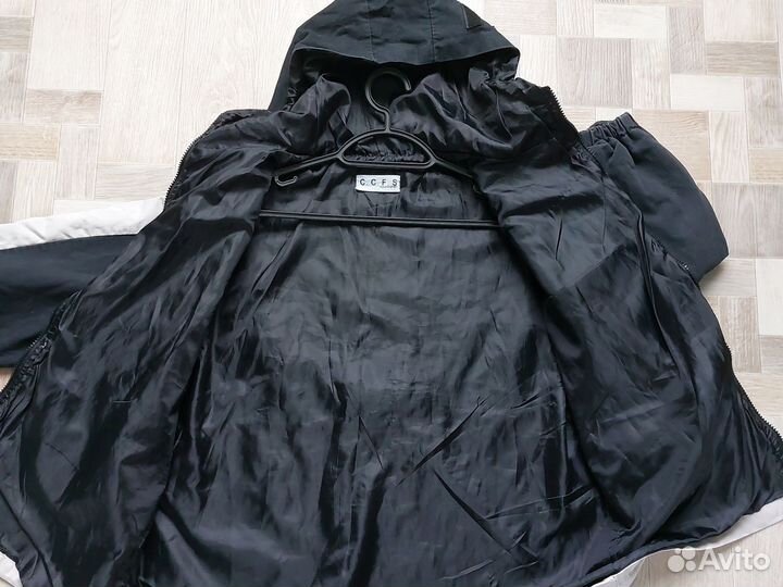 Куртка ветровка женская