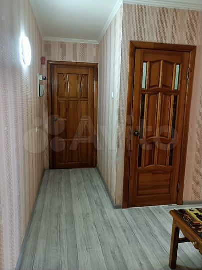 2-к. квартира, 58 м², 1/5 эт.