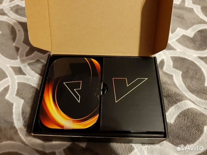 Новая TV box андроид vontar X3