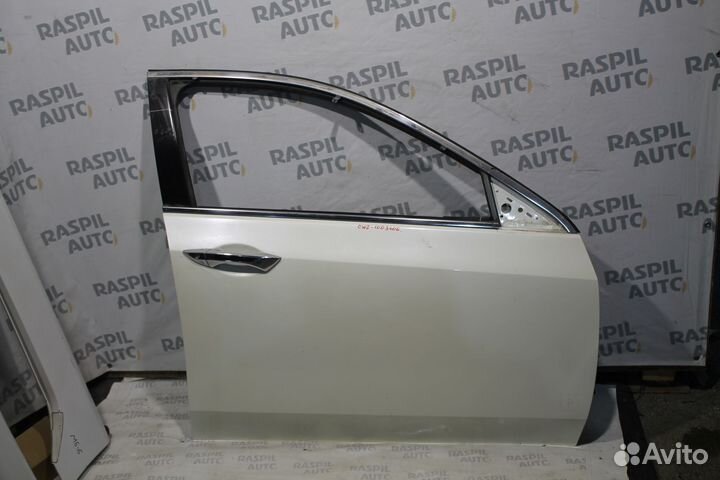 Дверь передняя правая Honda Accord 8