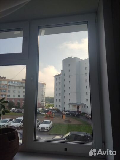 Трехкамерное окно бу высота 1,42 ширина 1,47