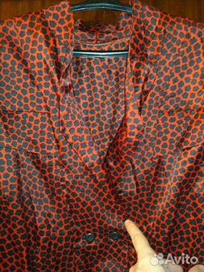 Платье красное с чёрным