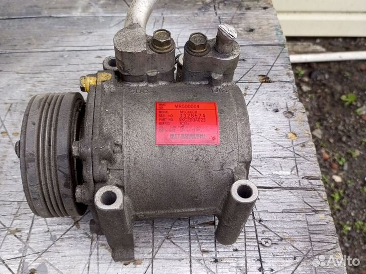 Компрессор кондиционера mitsubishi pajero mini